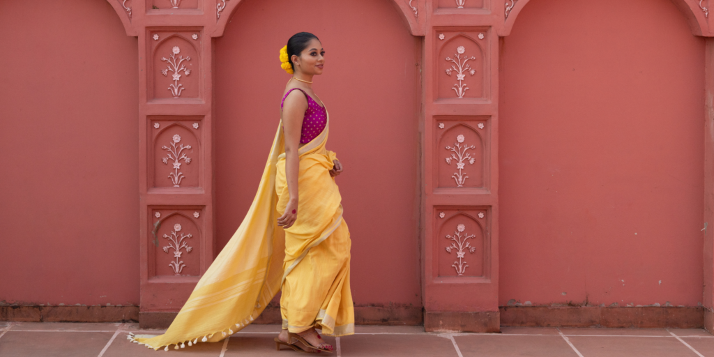 Hairstyles That Suit Sarees Beautifully
