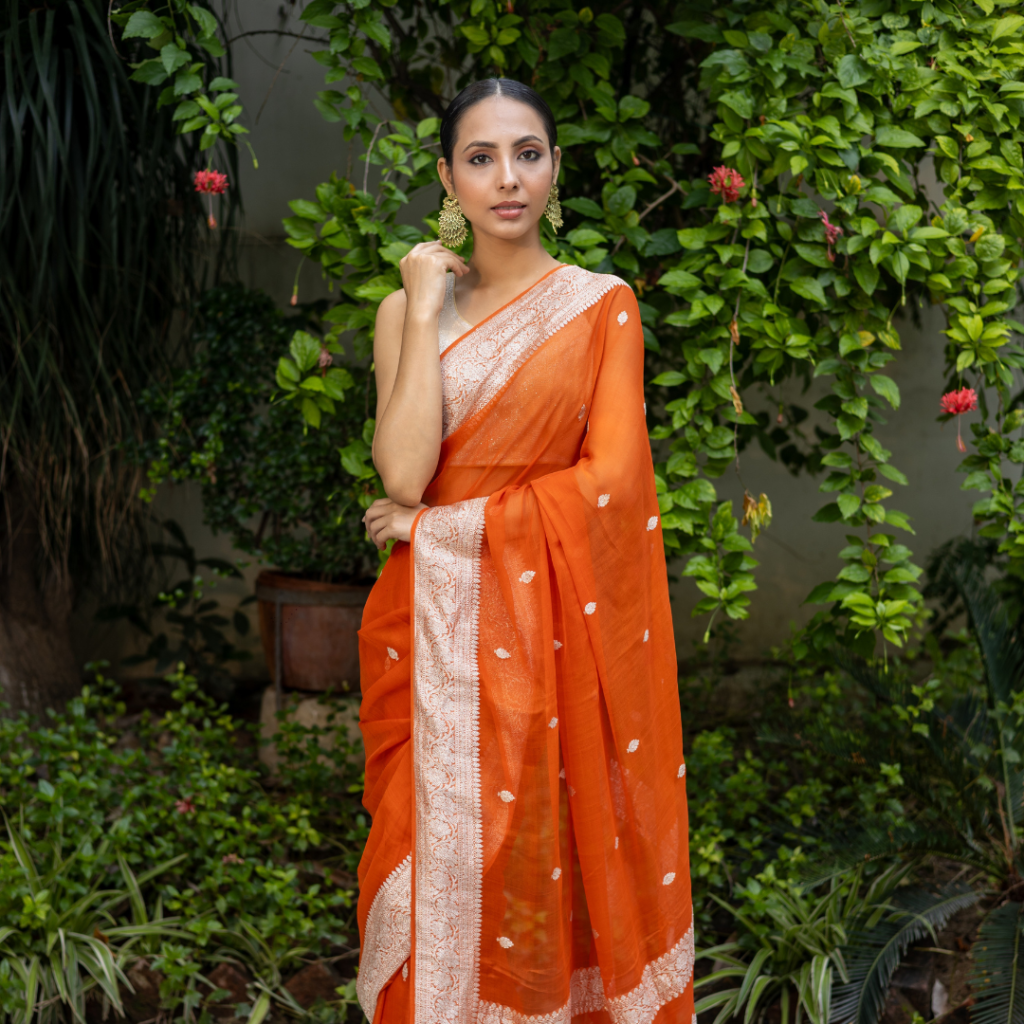 Hairstyles That Suit Sarees Beautifully